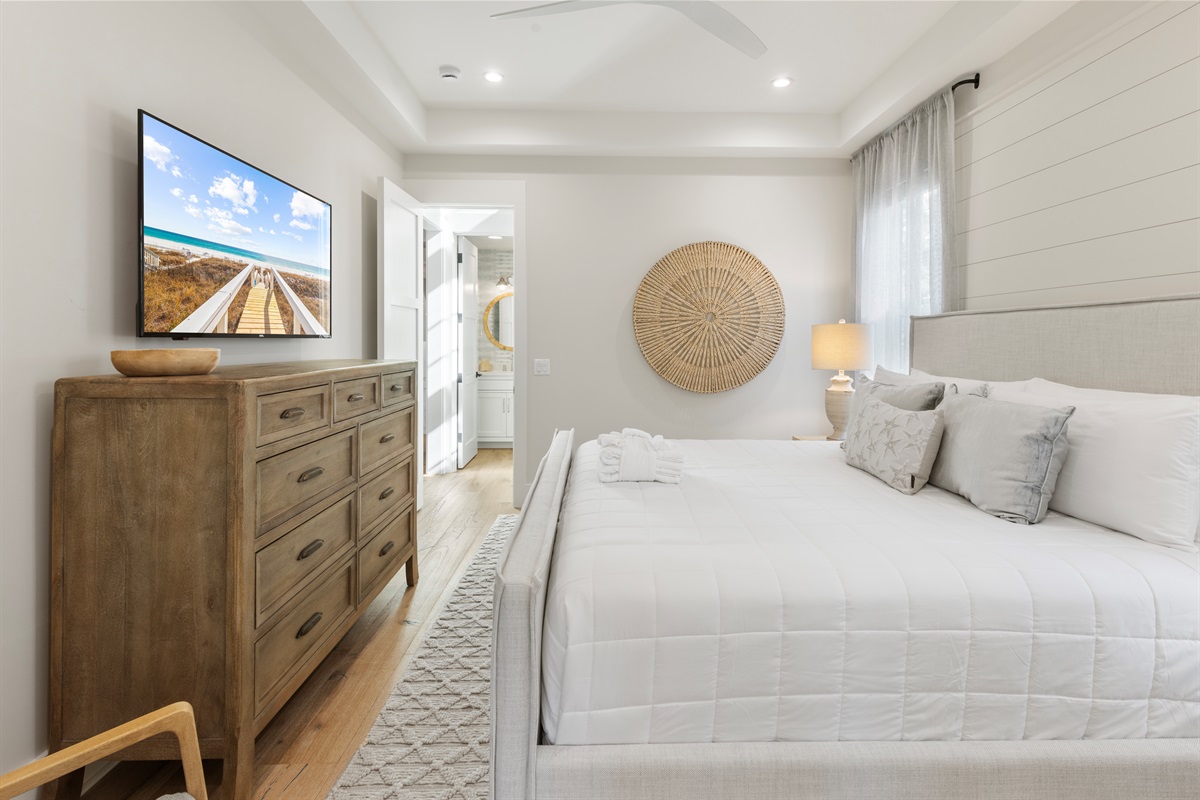 Bedroom #1 (1st Floor)