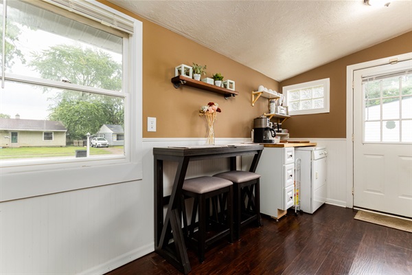 The Huddle & Hangout - 3 Bedroom House Close to ND, photo 6