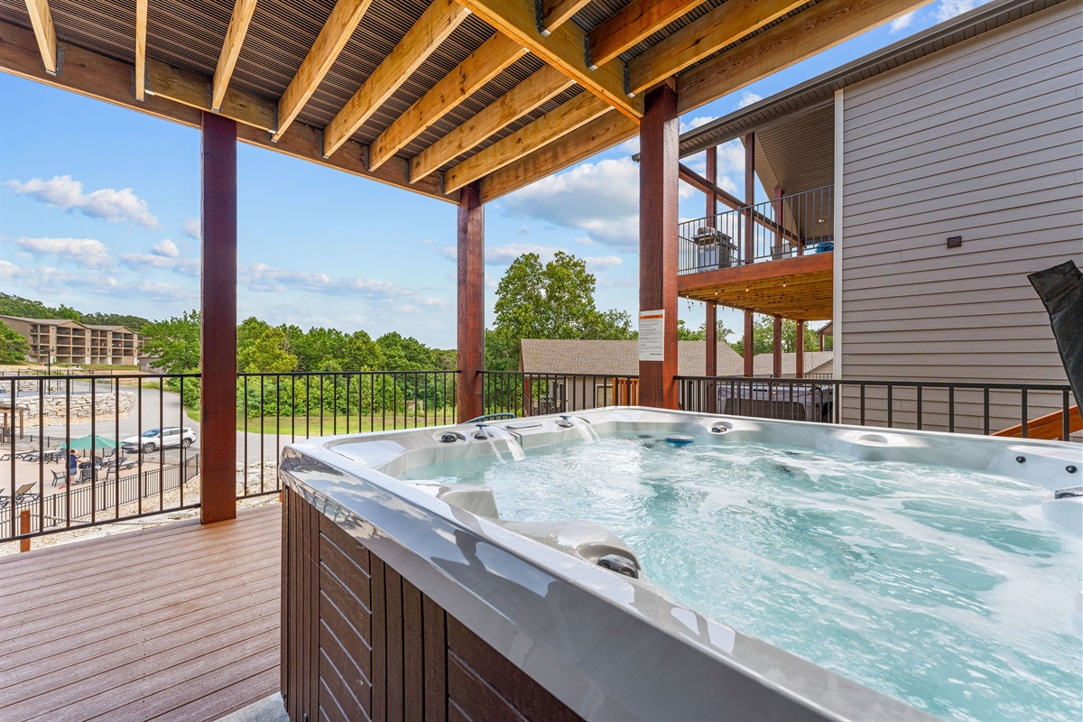 Private hot tub
