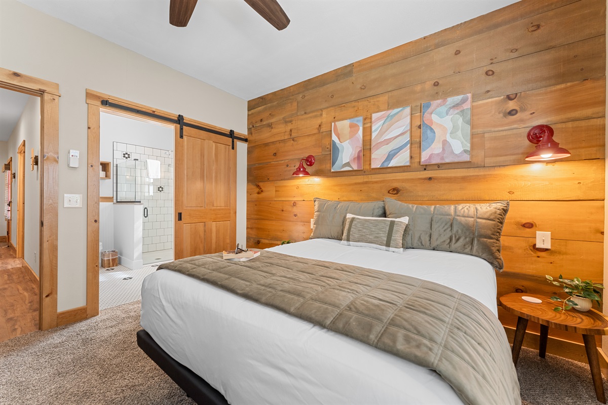 Main Floor Queen Ensuite