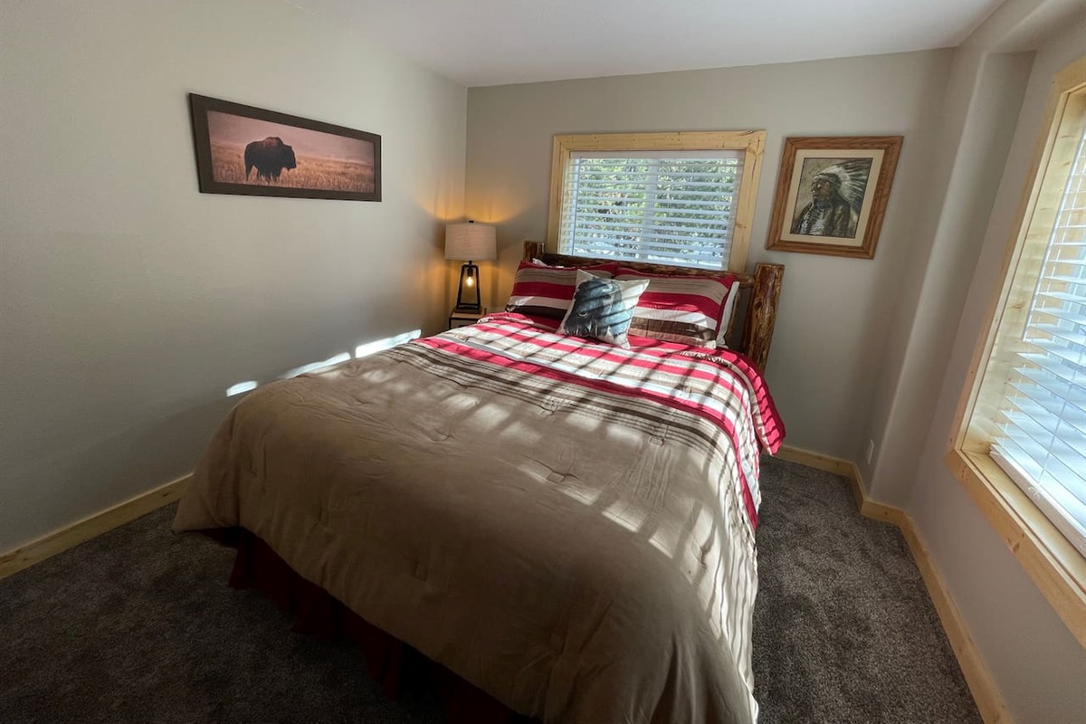 Buffalo Guest Bedroom #3