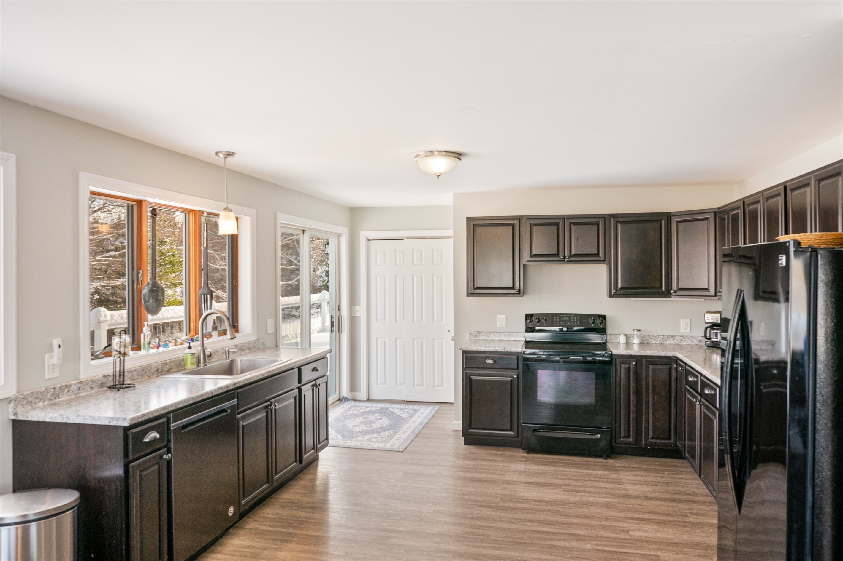 Kitchen - Main Entrance