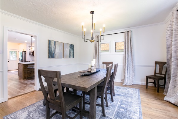 Freshly Updated 5BR2.5B 5min to ND Stadium, photo 8
