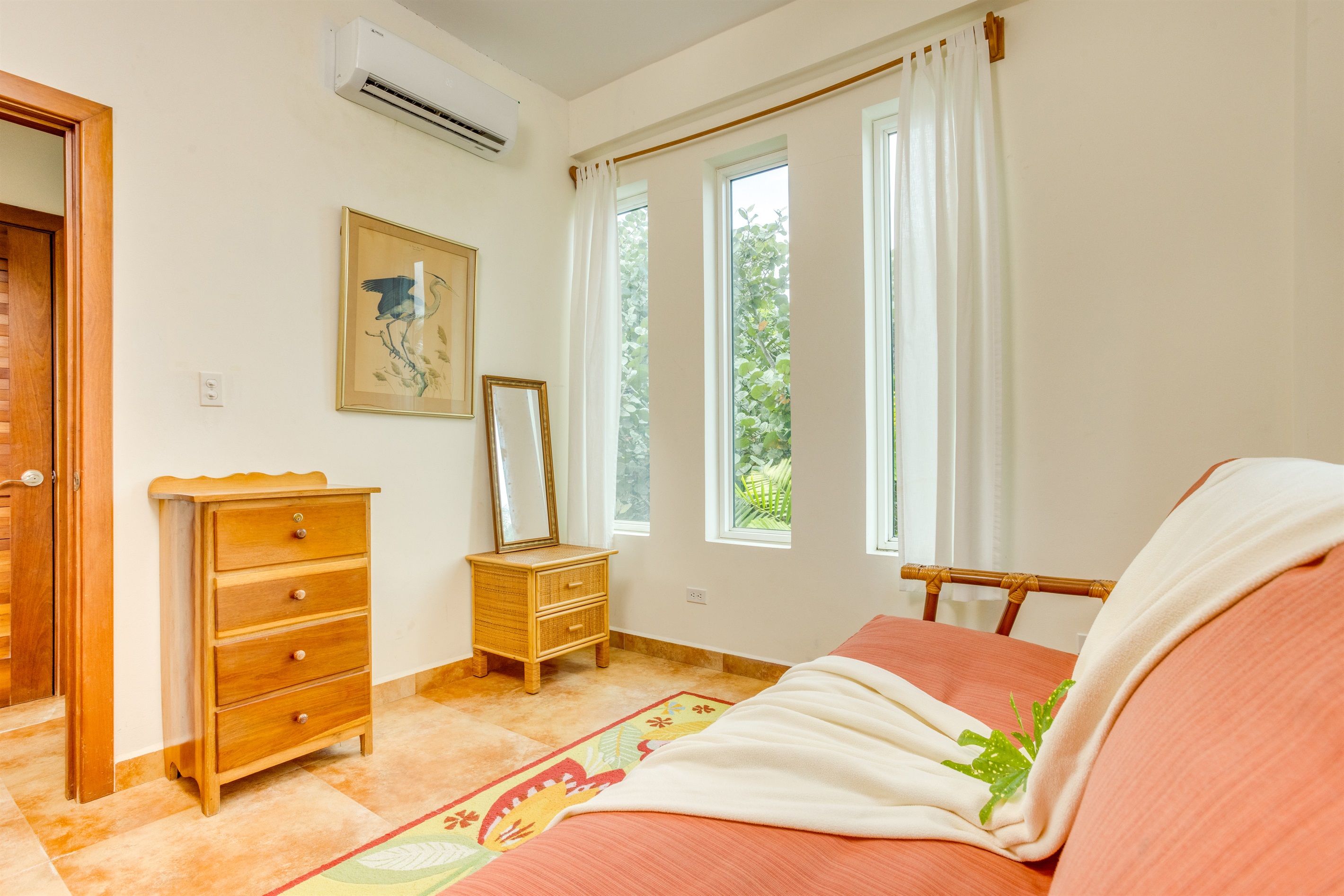 Fourth room with space for pack and play