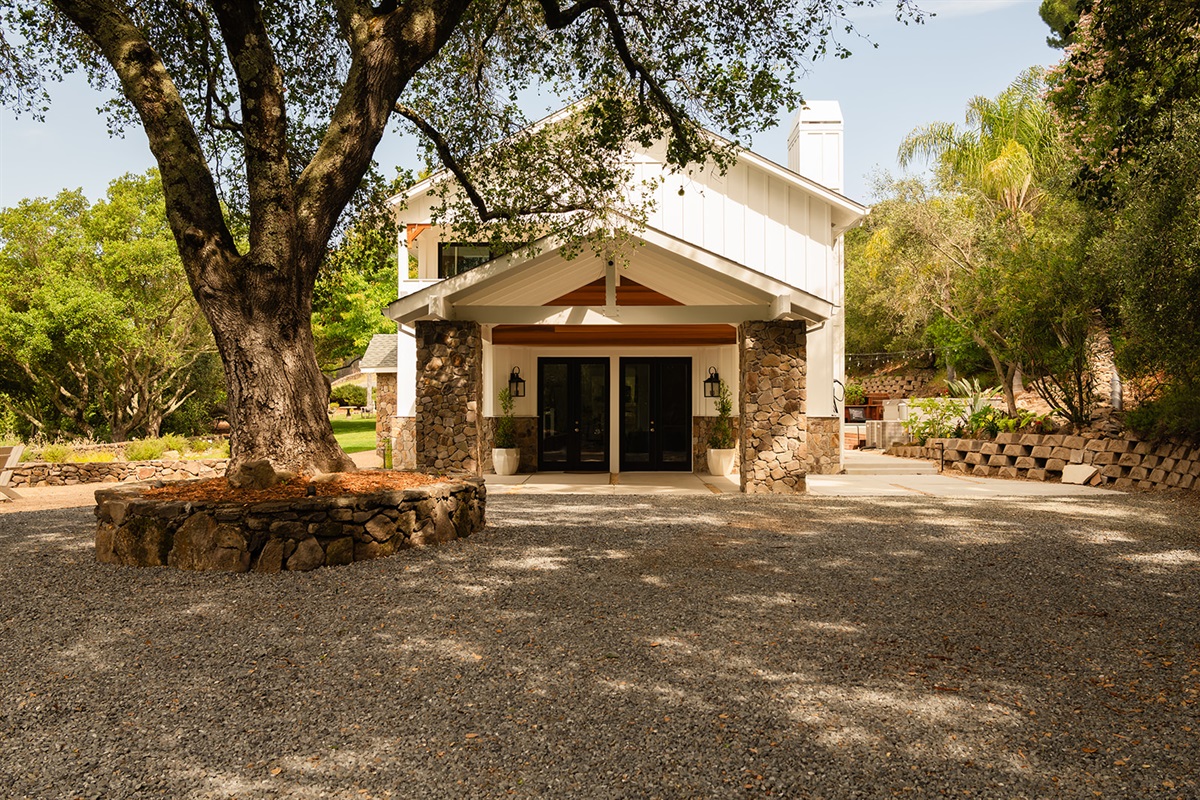 Home on a Large 1 Acre Parcel