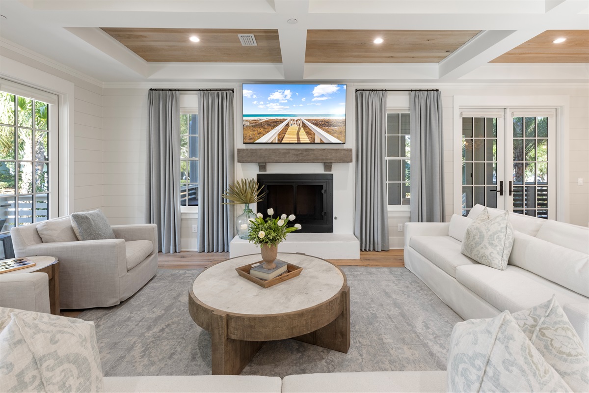 Living Room (1st Floor)