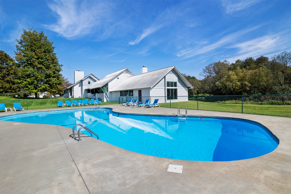 Outdoor Pool open in Summers