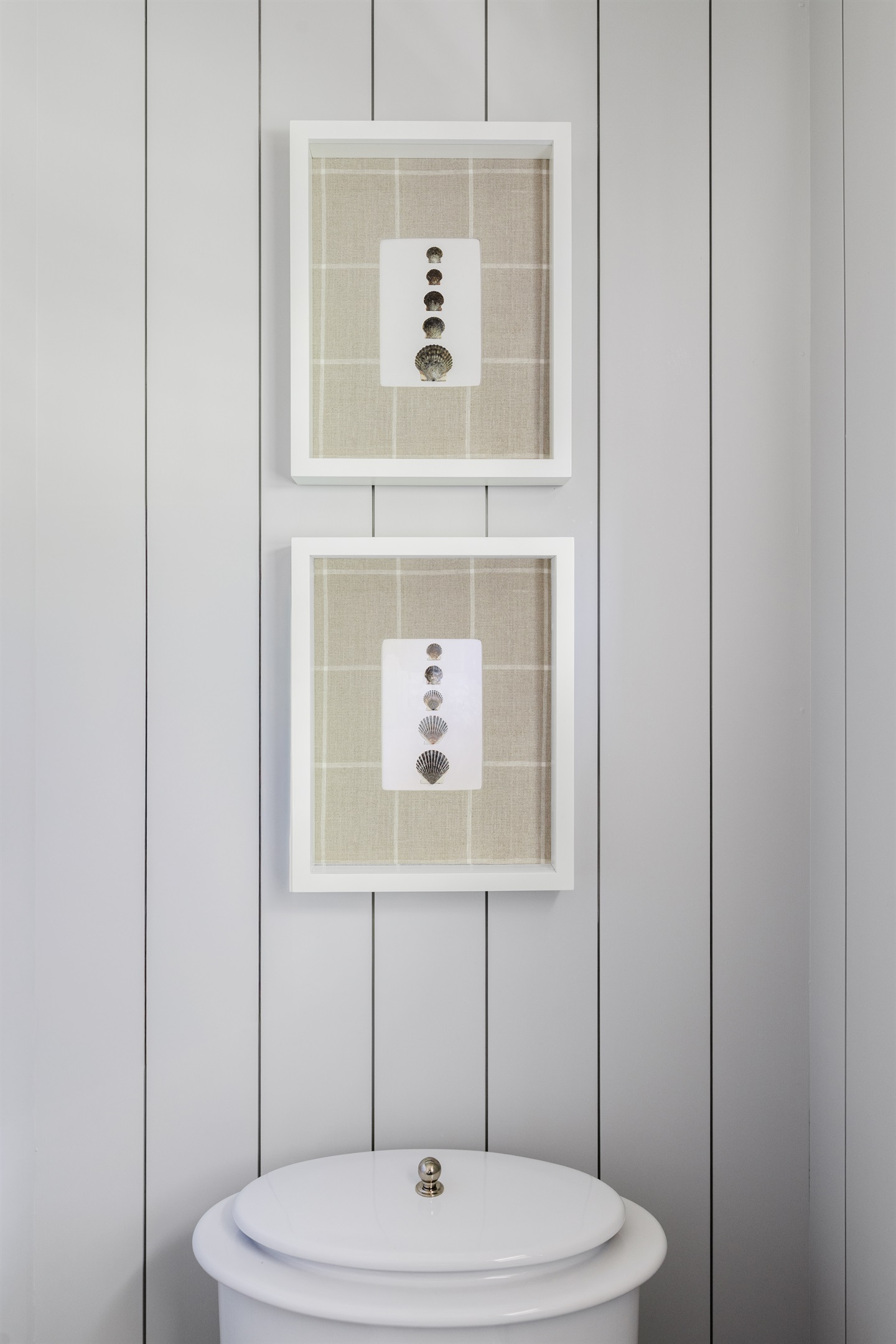 Upstairs full bath: a clean and convenient space for everyone.