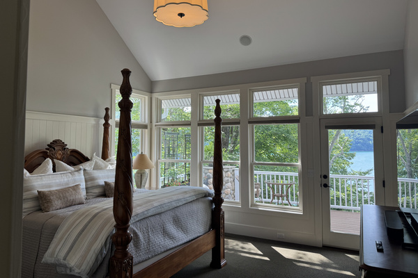 Primary Suite With Fabulous Lakeview