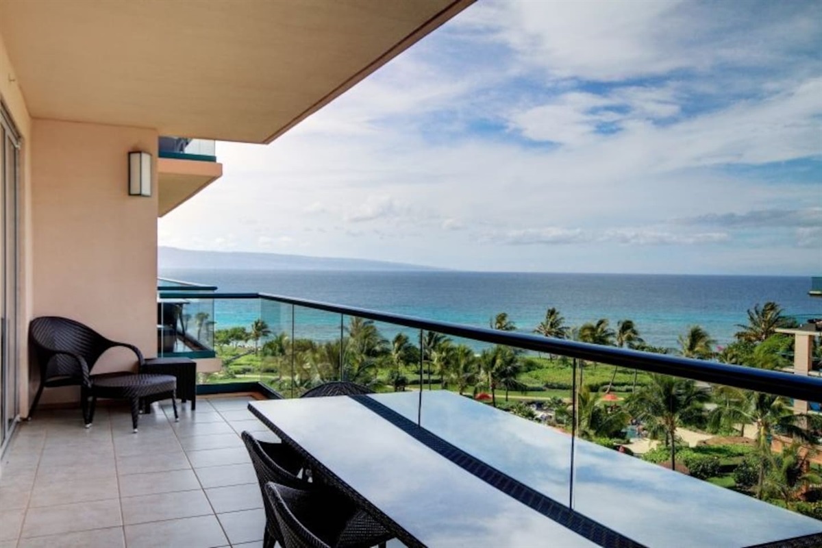 Beautiful ocean views from the lanai