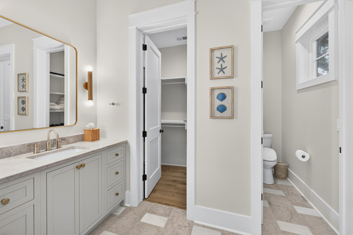 Bathroom 1: King Ensuite | Tahanan Palms | 3 38th Ave | IOP Escapes