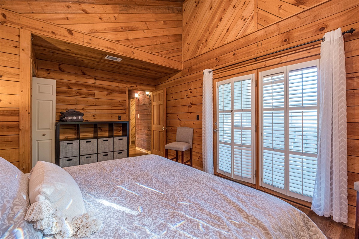 Master King Bedroom with Closet and Doors