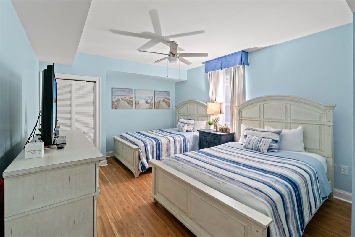 2nd Bedroom With Queen Beds