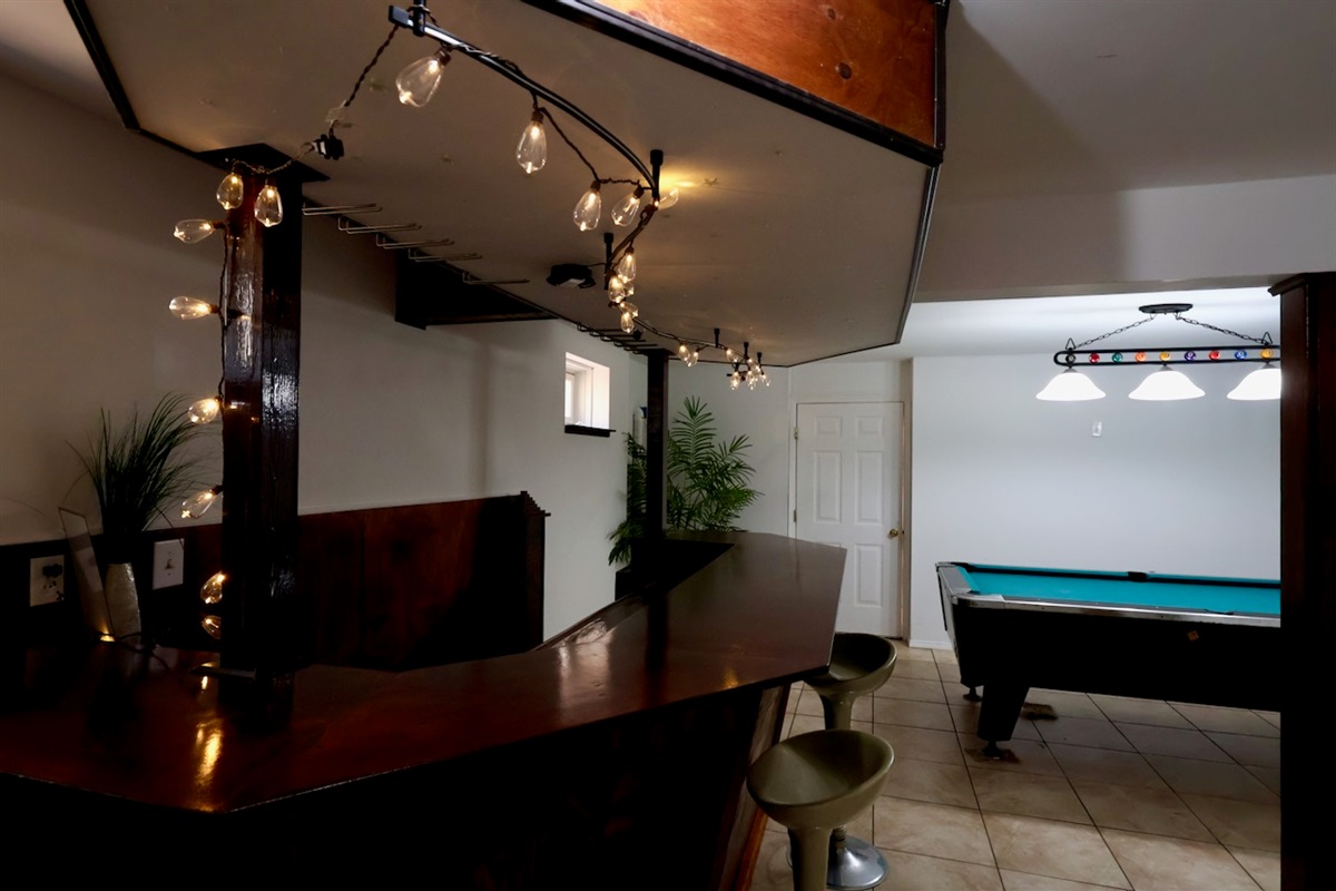 Lots of seating area, Connect4, AirHockey, Pool Table, Bar Area.