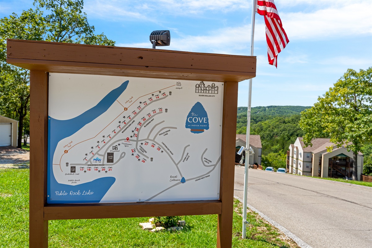 Easy to find and easy to explore—The Cove keeps your getaway close to the lake, resort amenities, and Silver Dollar City.