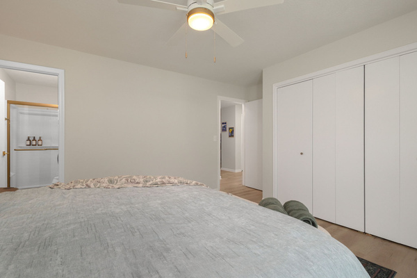 Luxury Legacy Retreat | Sleeps 10 | South Bend, photo 17