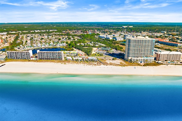 One Block from the Beach – Easy 5-Minute Walk