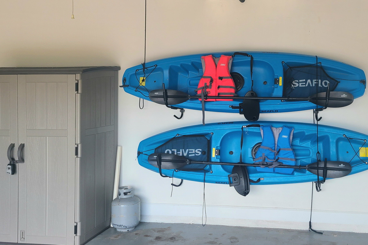 Enjoy the available kayaks and bicycles for your adventure!