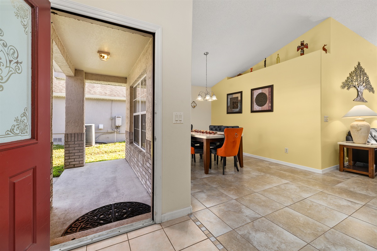 The entrance to the villa is between the dining room and kitchen.