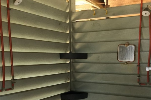 Dual heads in the outdoor hot and cold shower.