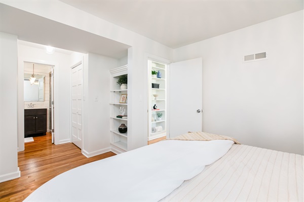 Cozy, Freshly Updated 3BR Home 5 Min from ND, photo 18