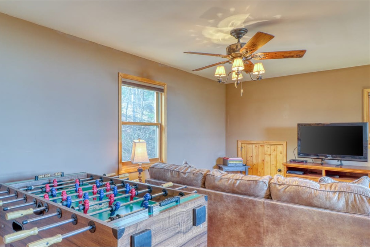 Game table