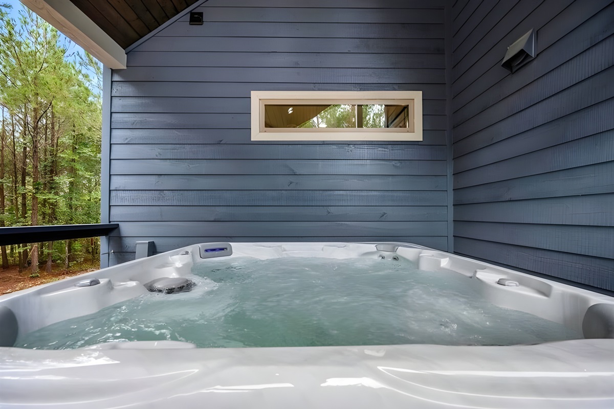 After a day of adventure, nothing beats sinking into the hot tub and letting the warm water melt away every bit of stress.