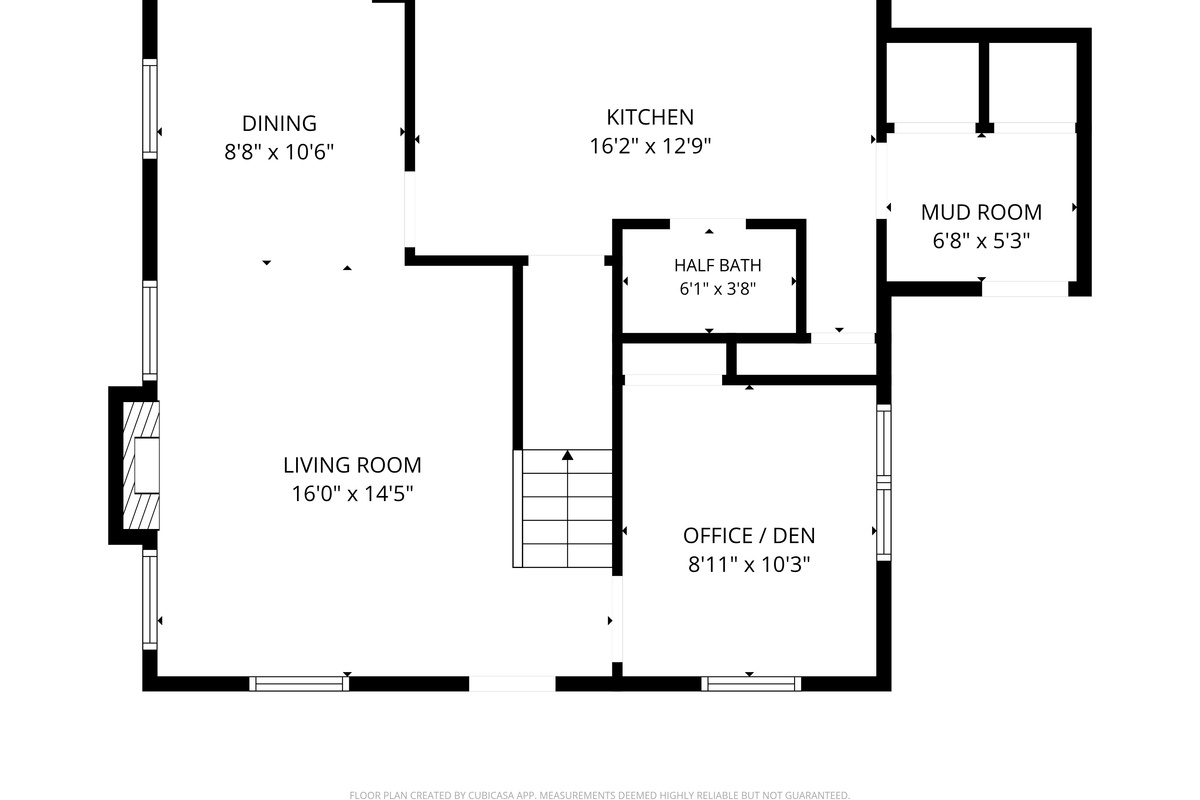 Plan your daily group gatherings using our clear first-floor schematic. Strategically located near Acadia National Park, this downtown home offers an open dining and living area, dedicated workspace, and a mudroom to drop your hiking gear.