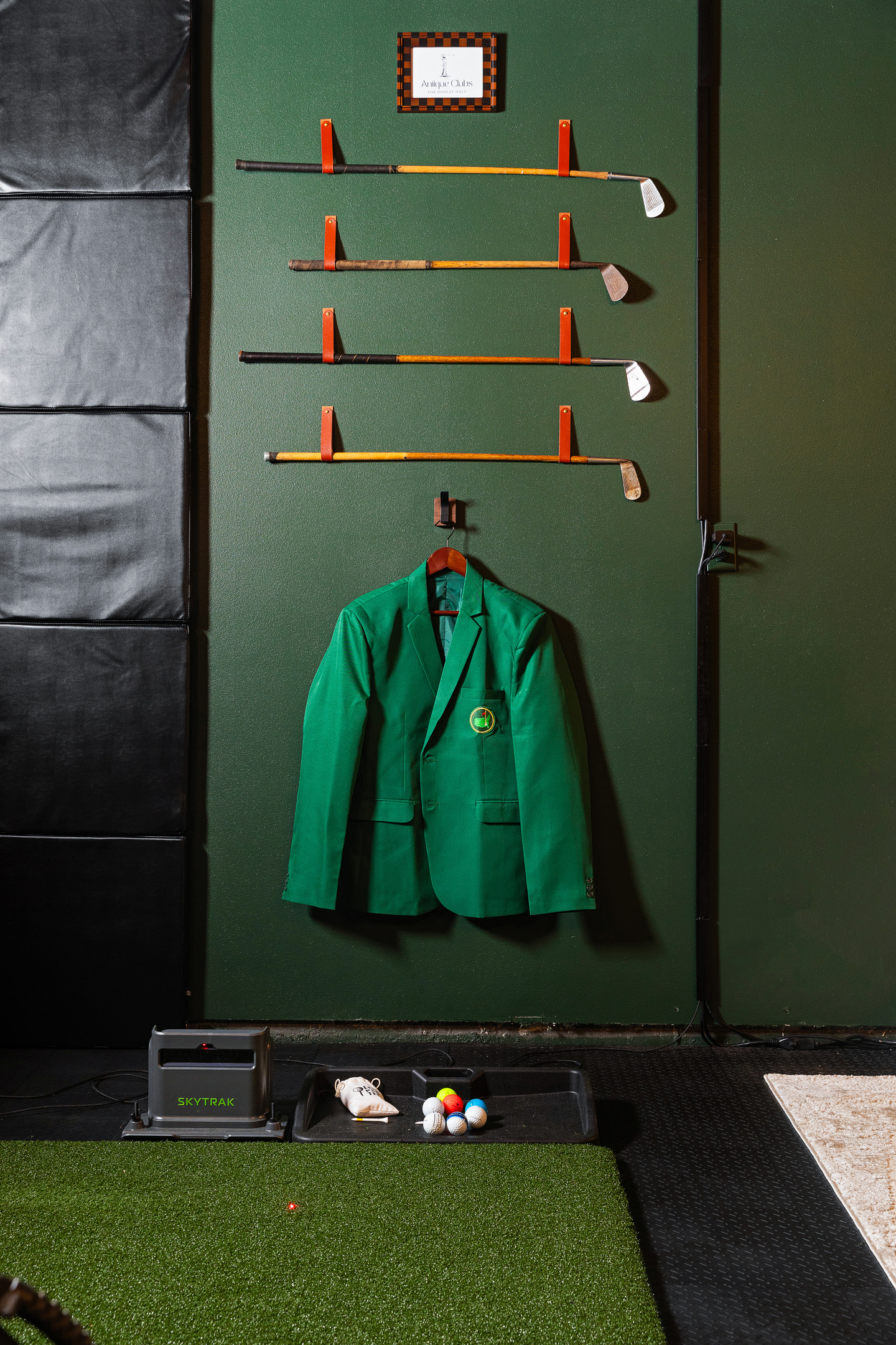 sport the winners jacket!  iykyk