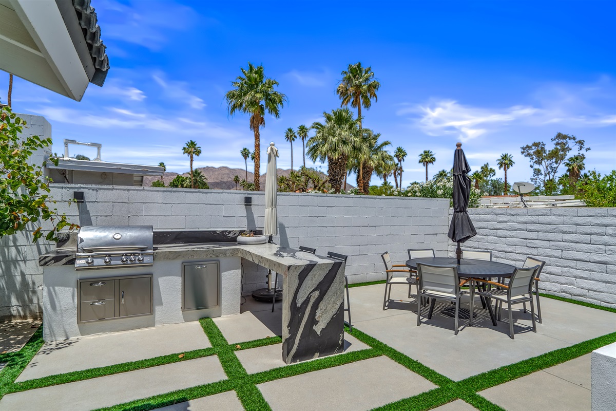 outdoor kitchen and dining