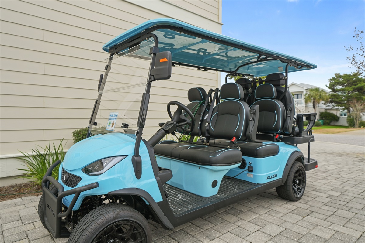 Cruise in style with the included street-legal 6-seater golf cart—fun, convenient, and perfect for exploring the area.
