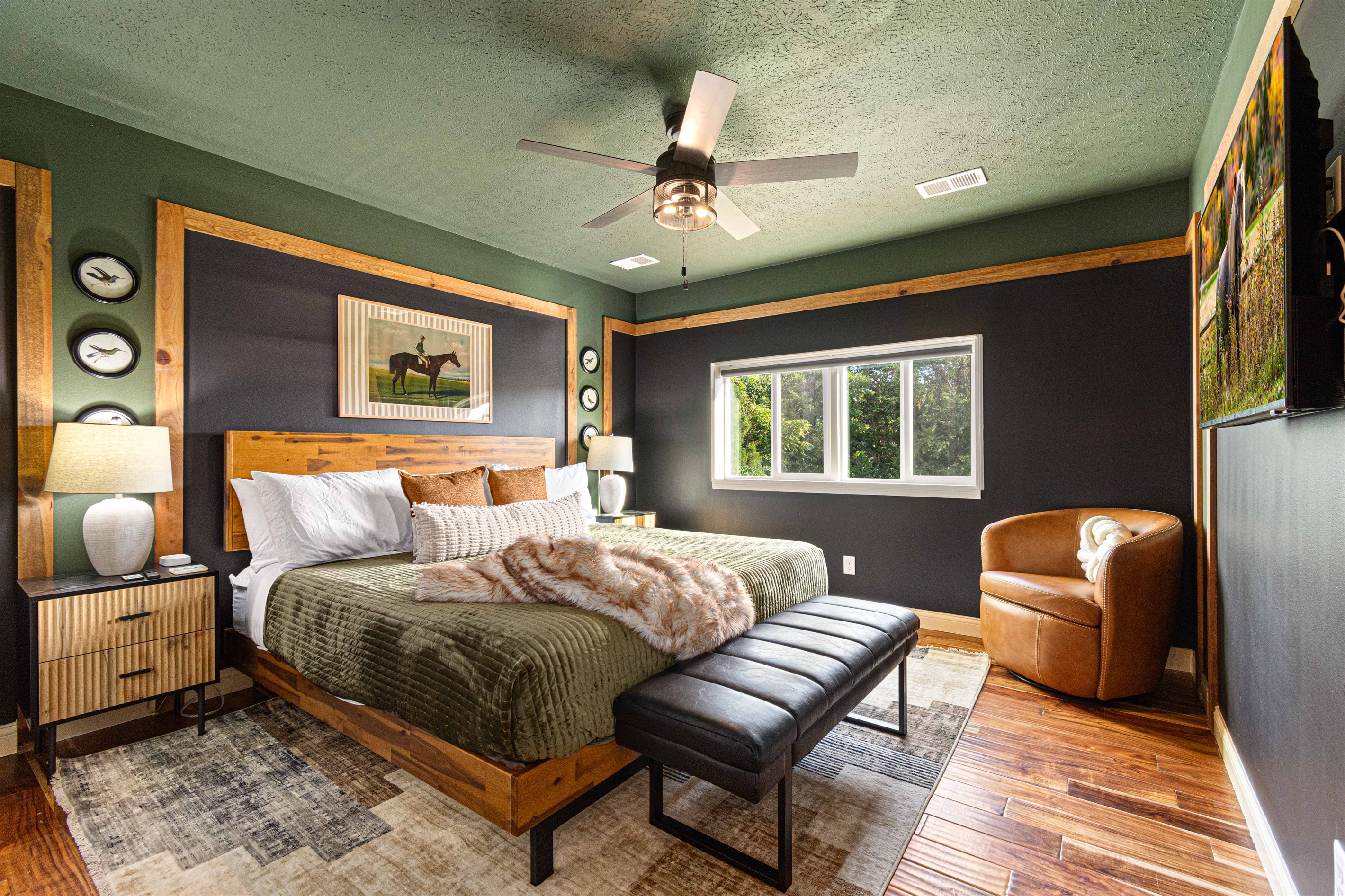 Upstairs bedroom #2 with king bed
