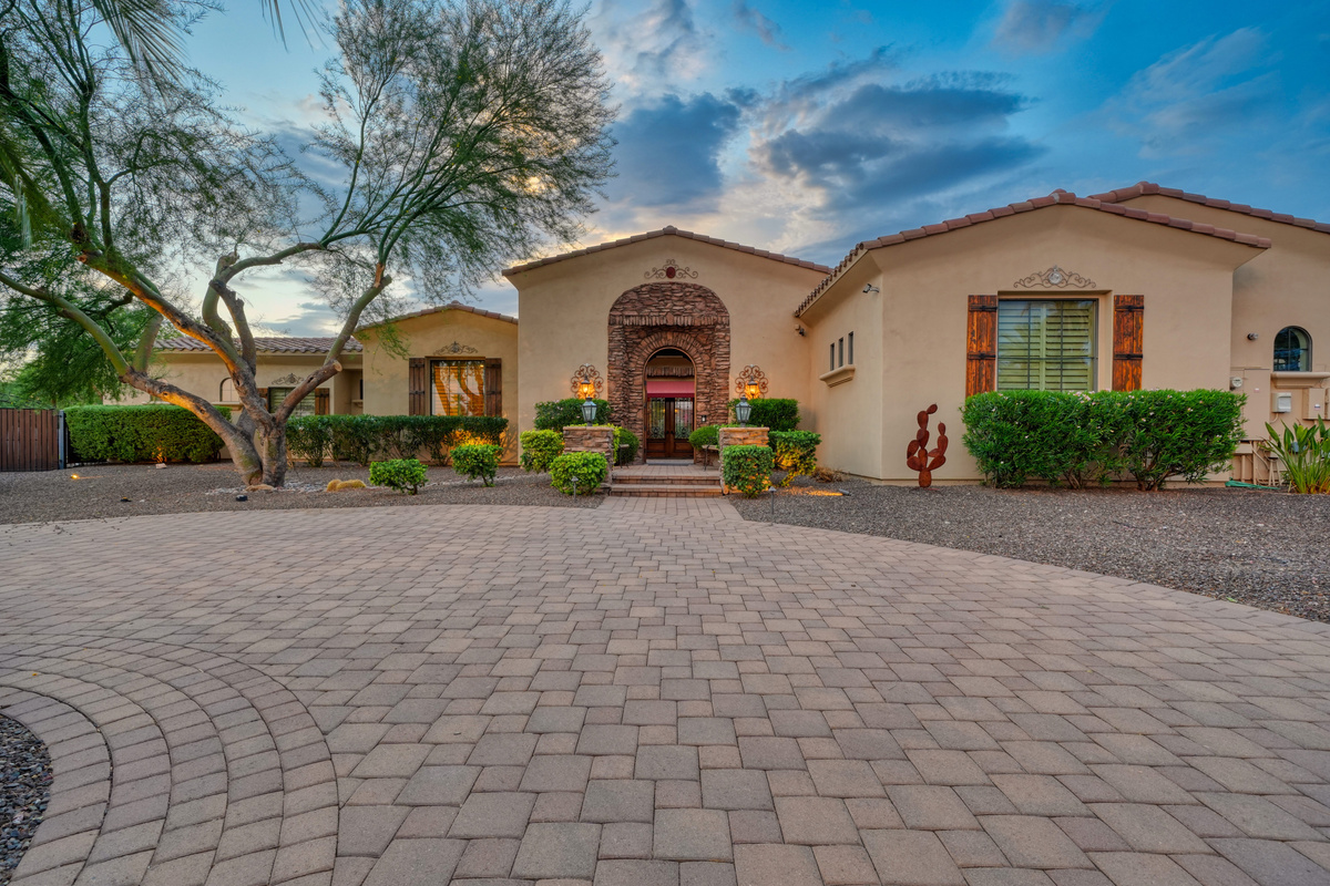 Epic Estate Scottsdale (82nd) — Epic Estate Scottsdale (82nd), Scottsdale, Arizona — photo 60