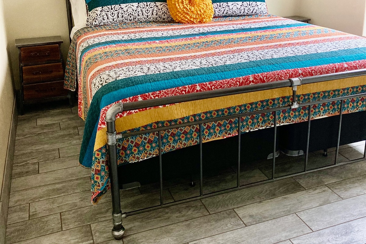 Horseshoe Bend House King bedroom #1