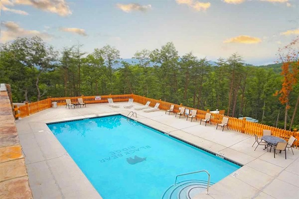 Resort Pool Open May 1st! 2 minute drive from cabin!