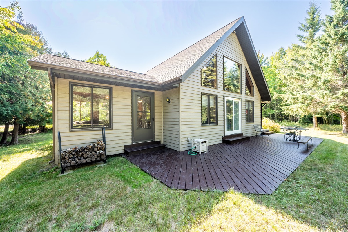 Large Deck/Gas Grill