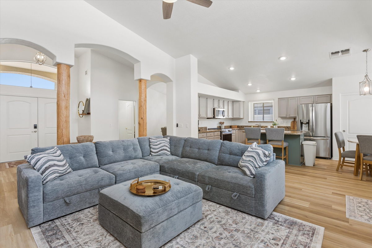 The Pronghorn Retreat | 4BR • 2BA | Heated Pool — The Pronghorn Retreat | 4BR • 2BA | Heated Pool, Mesa, Arizona — photo 19