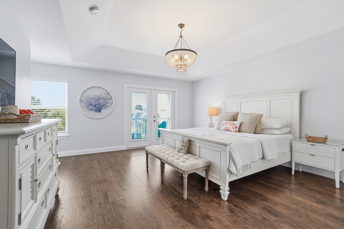 Massive master suite with balcony