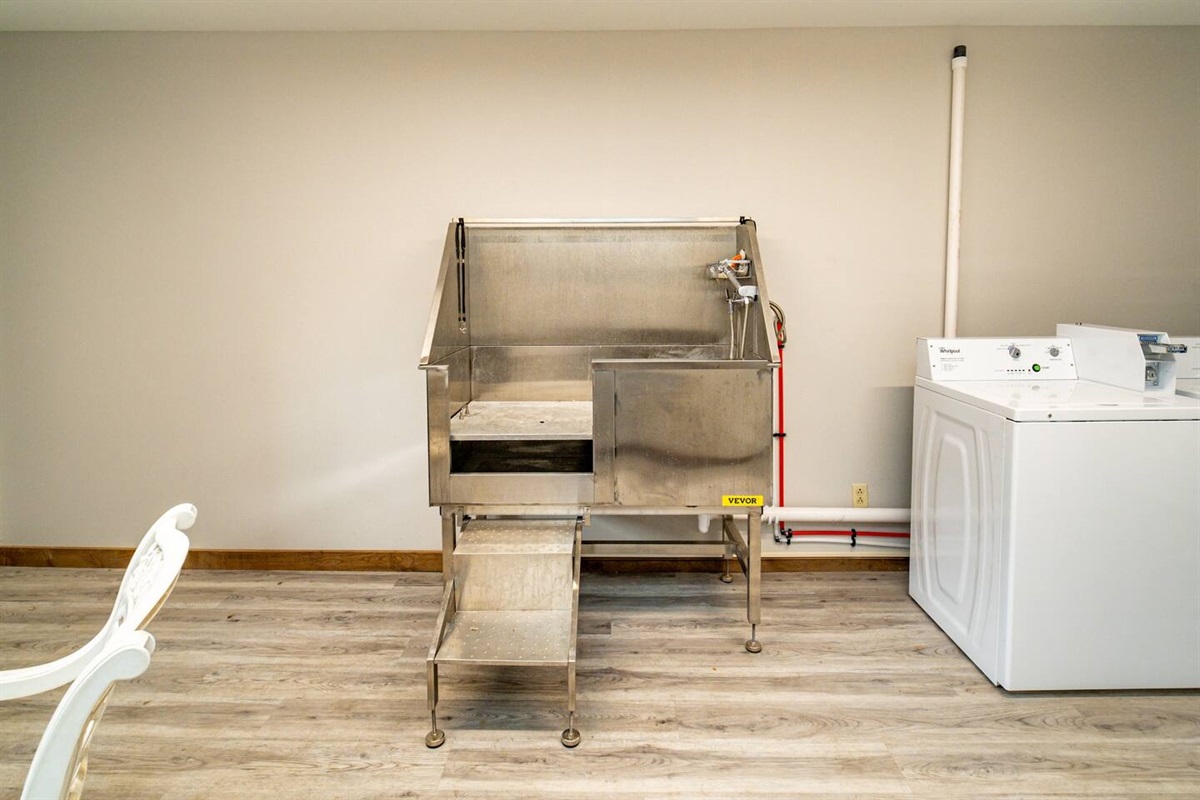 Dog Washing Station and Coin Laundry onsite