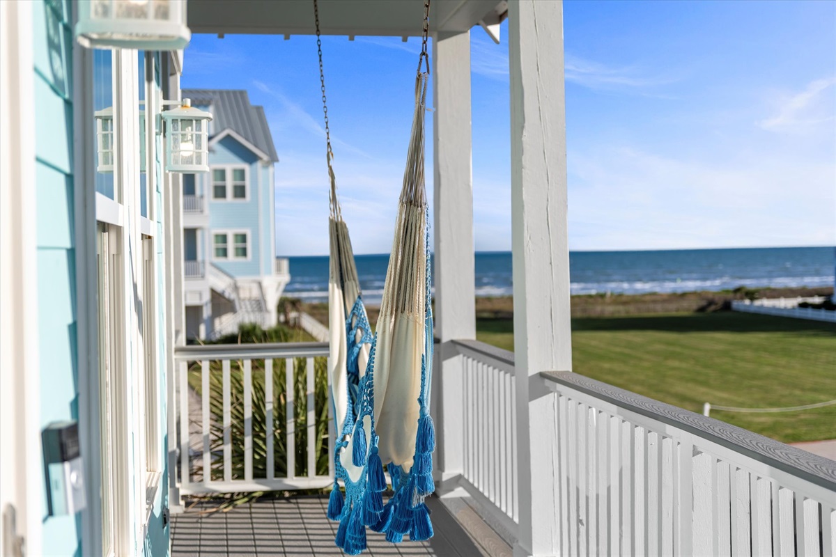 8babb9aad8c947b98910a5fc44253579 Large | Beachhouse | Texas | TX | Vacation Homes | Galveston | Crystal Beach | Kokomo | Breezy Days | Beachfront Elegance | Sunrise Serenity | Southern Sands Property Management, LLC