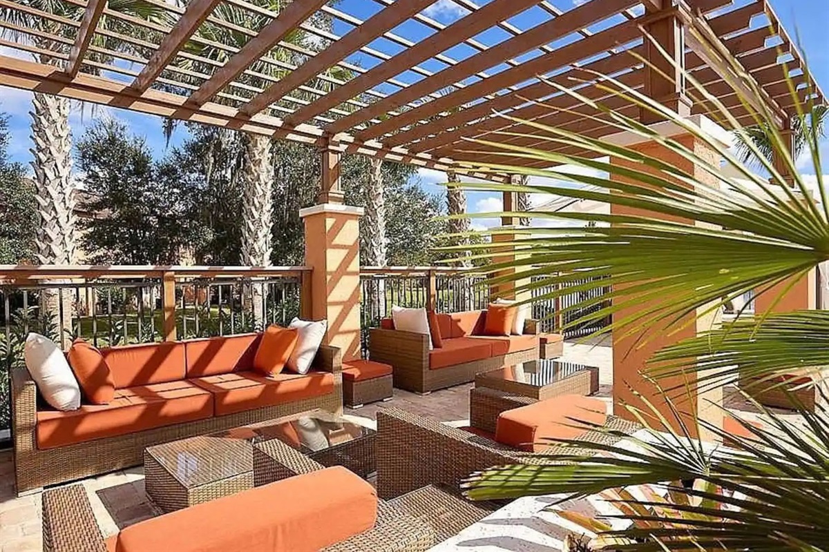 Resort lanai