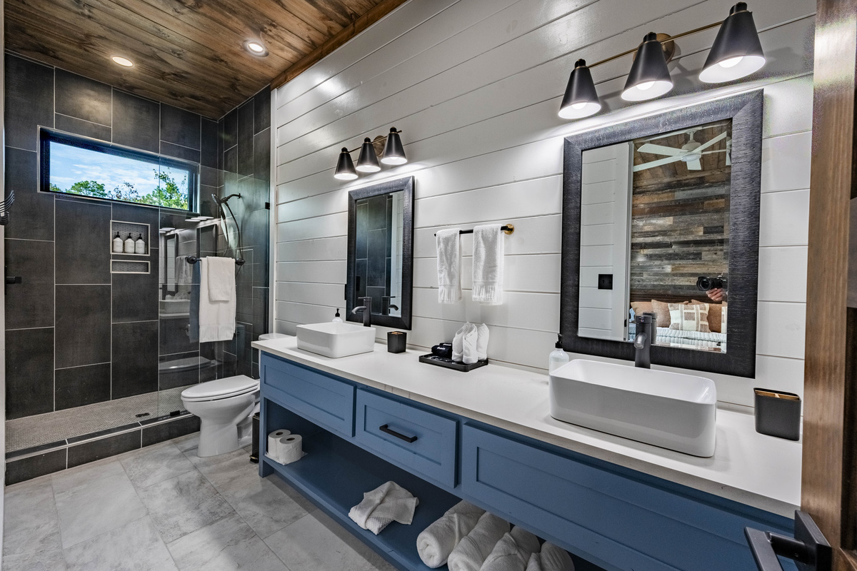 King Ensuite 2