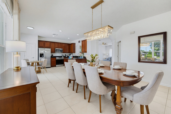 Dining room & kitchen