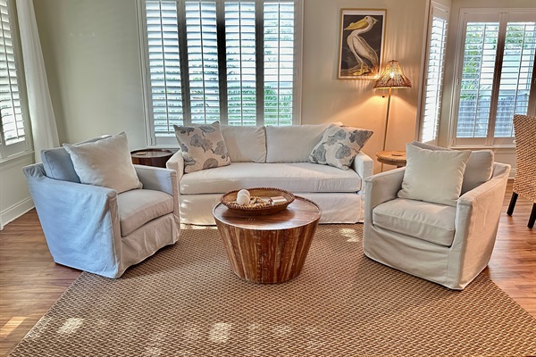 Spacious Open Living Area: Room for Families to Gather!