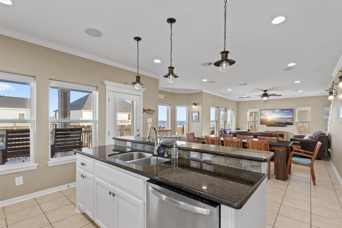 8bc53dded6ee4f598bcdec40994047bf Large | Beachhouse | Texas | TX | Vacation Homes | Galveston | Crystal Beach | Kokomo | Breezy Days | Beachfront Elegance | Sunrise Serenity | Southern Sands Property Management, LLC
