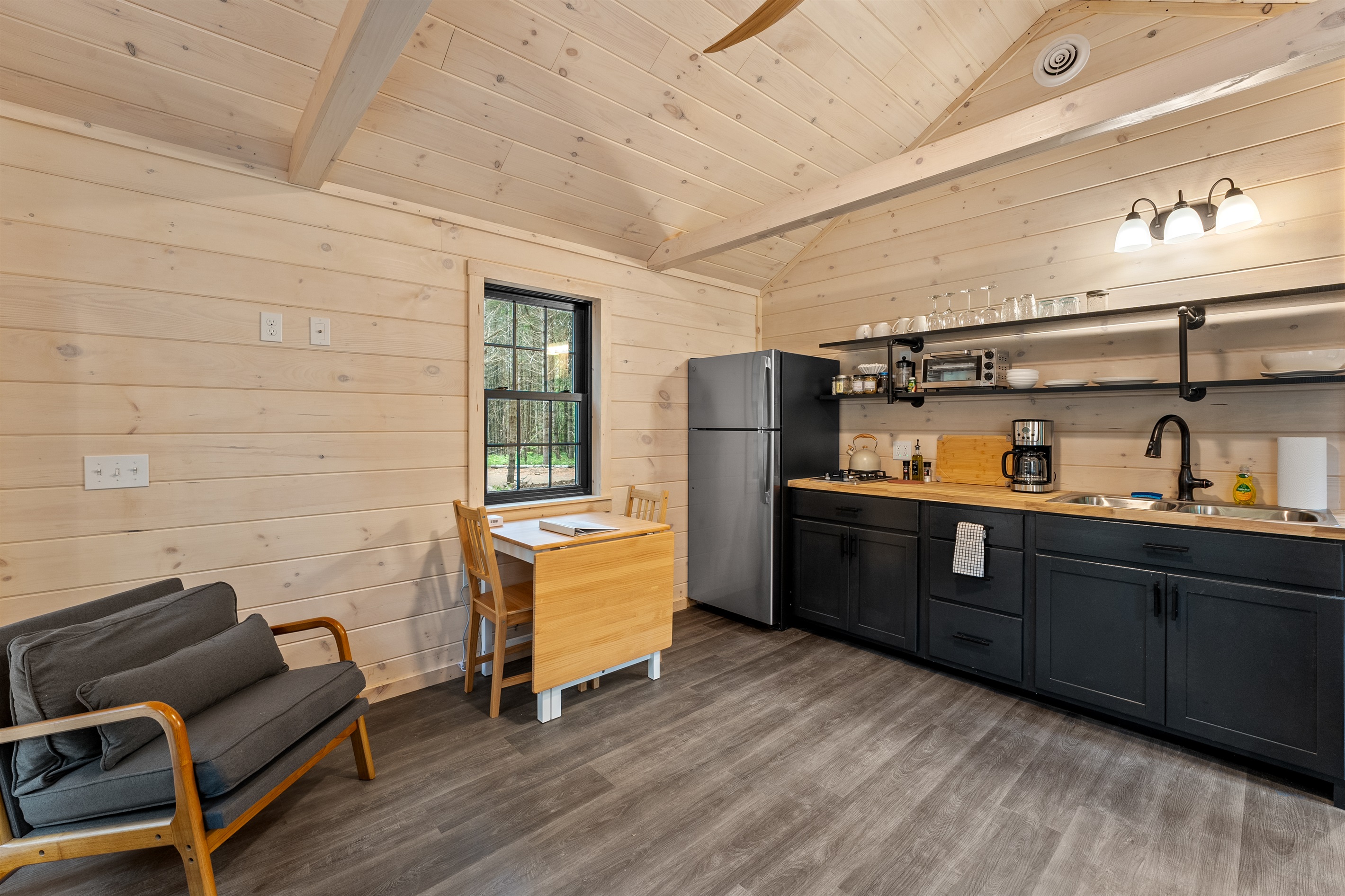 Kitchen and dining area