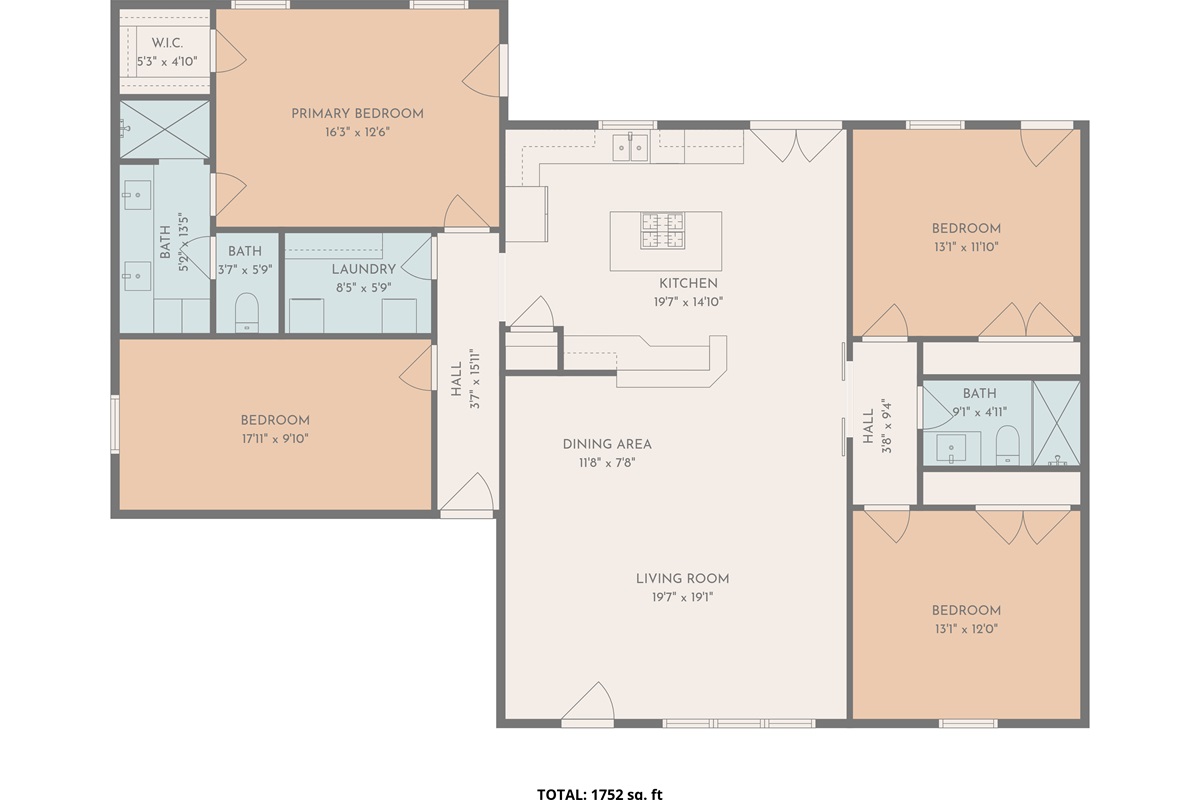 Floor plan: spacious layout, single story, easy flow for families and mobility-friendly guests