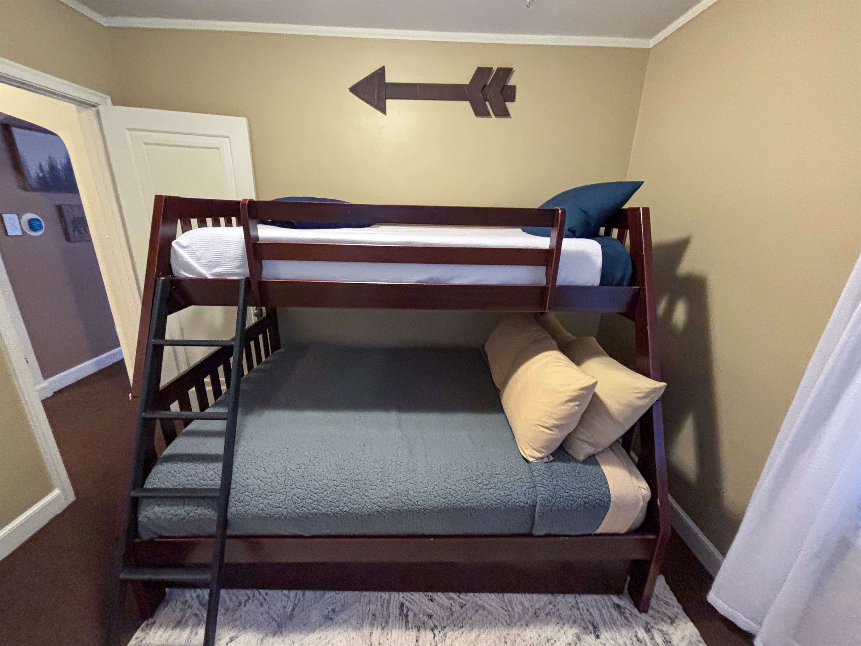 Spacious and versatile—our extra room offers the perfect space for relaxation or productivity.