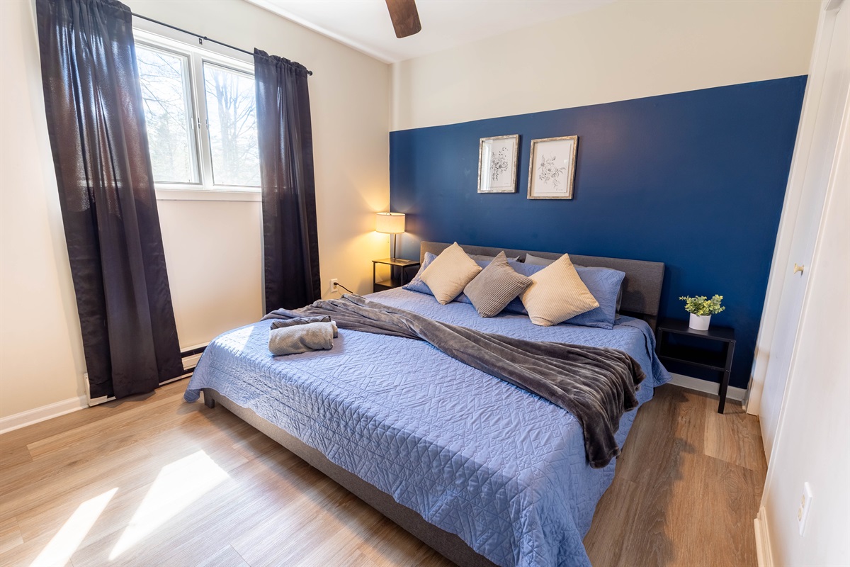 Rest easy in the king bed and recharge after a day of adventure. Wake up refreshed and ready for more fun!