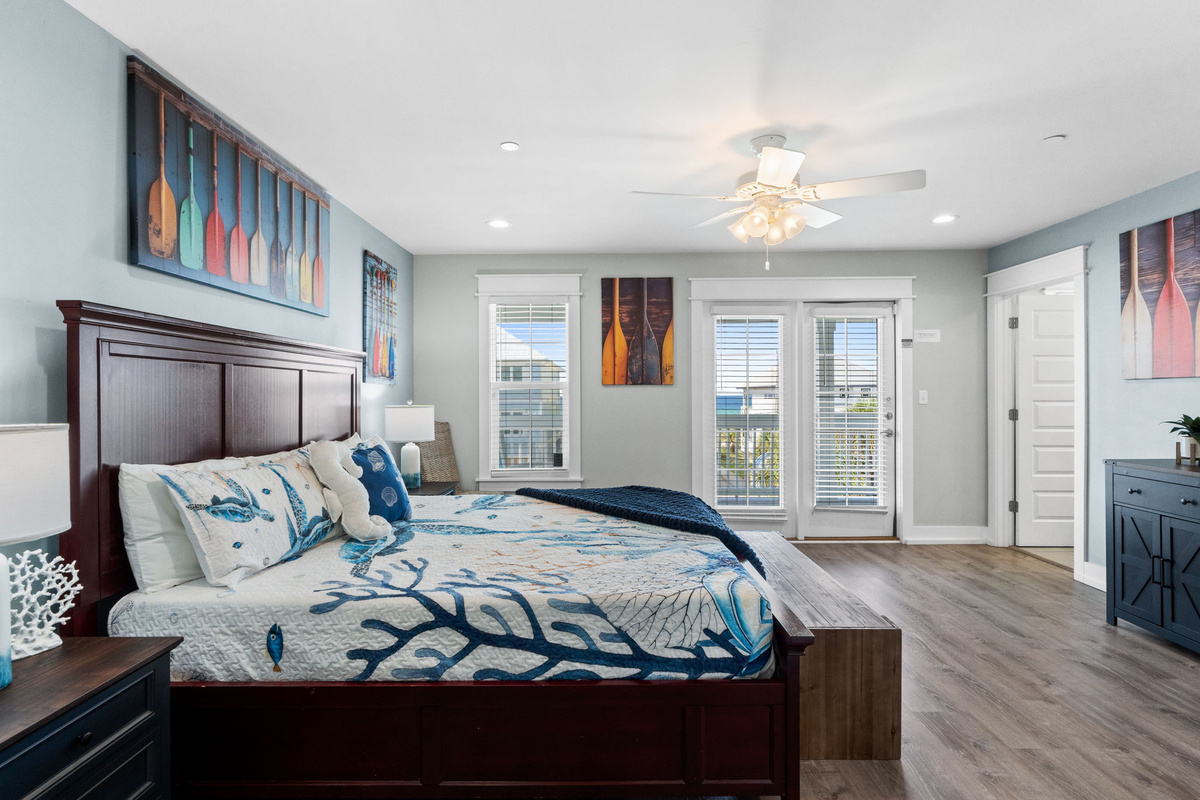 3rd floor king master with full private bath